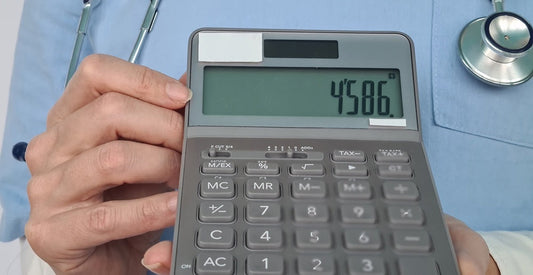 Debiti fiscali e sanità: cosa rischiano medici e titolari di studio